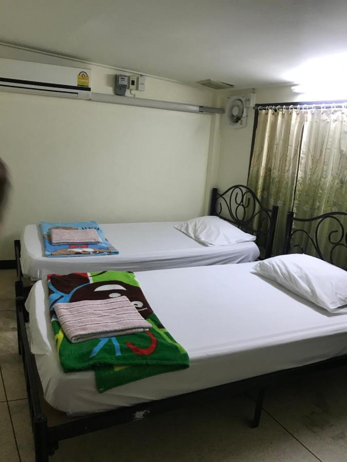 7 Holder Guesthouse Bangkok Exteriér fotografie