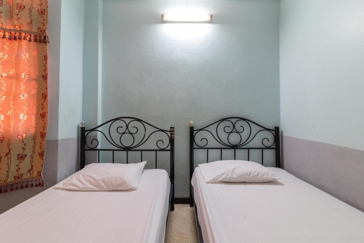 7 Holder Guesthouse Bangkok Exteriér fotografie